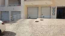 Estacionamento coberto - Jardins da Parede - Cascais