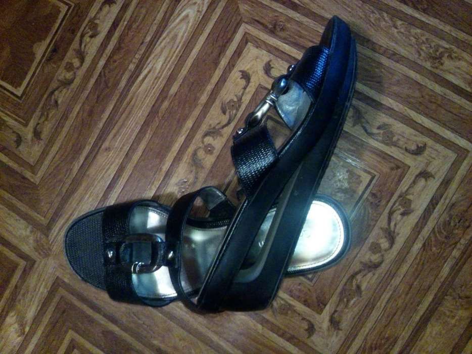 Шлепки 38 розмір