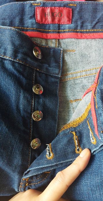 Spodnie jeansowe HUGO BOSS