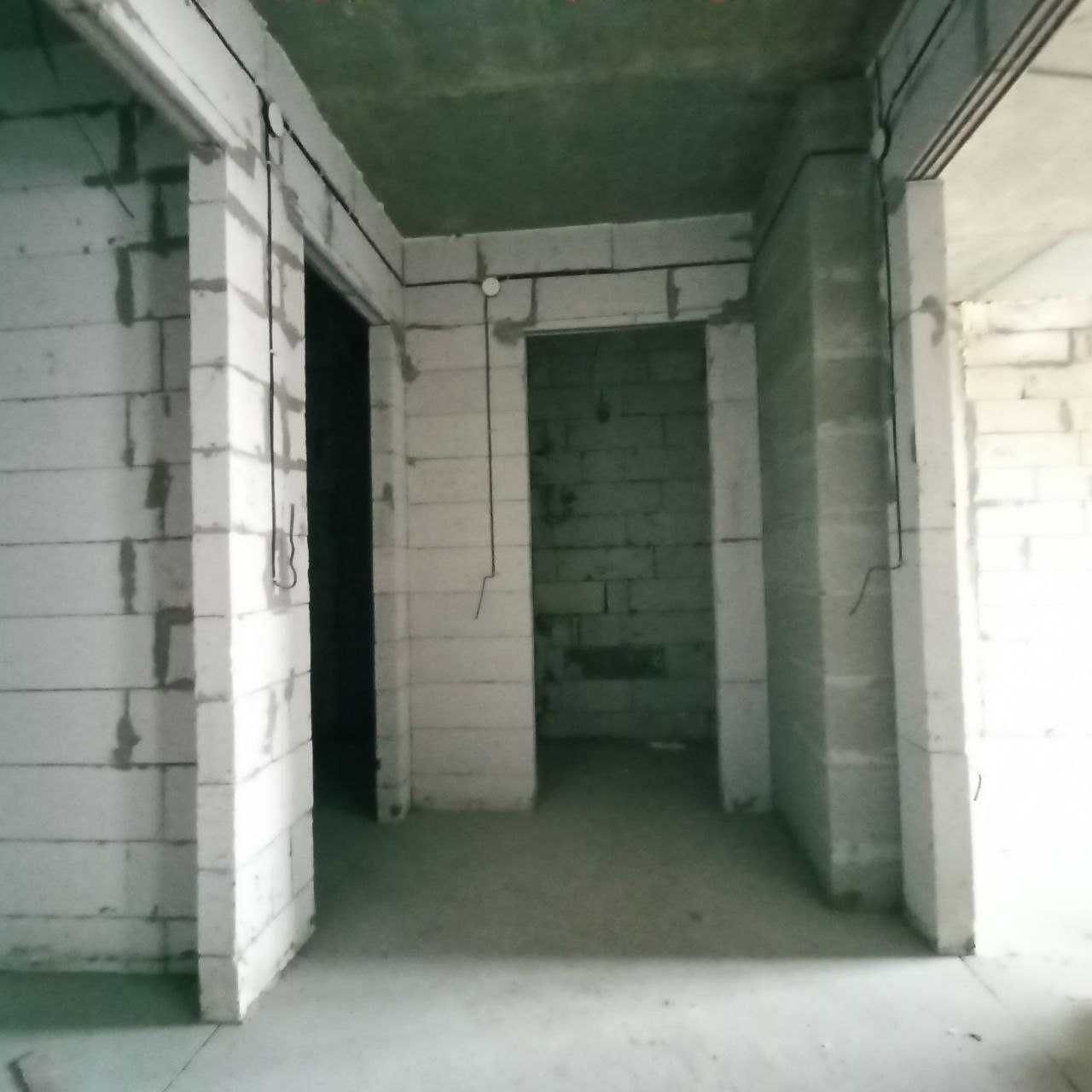 Продаж 1к квартири 52 кв. м на вул. Привокзальна