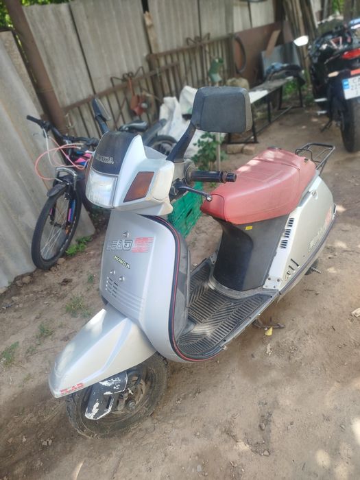 Продам хонду ліад!