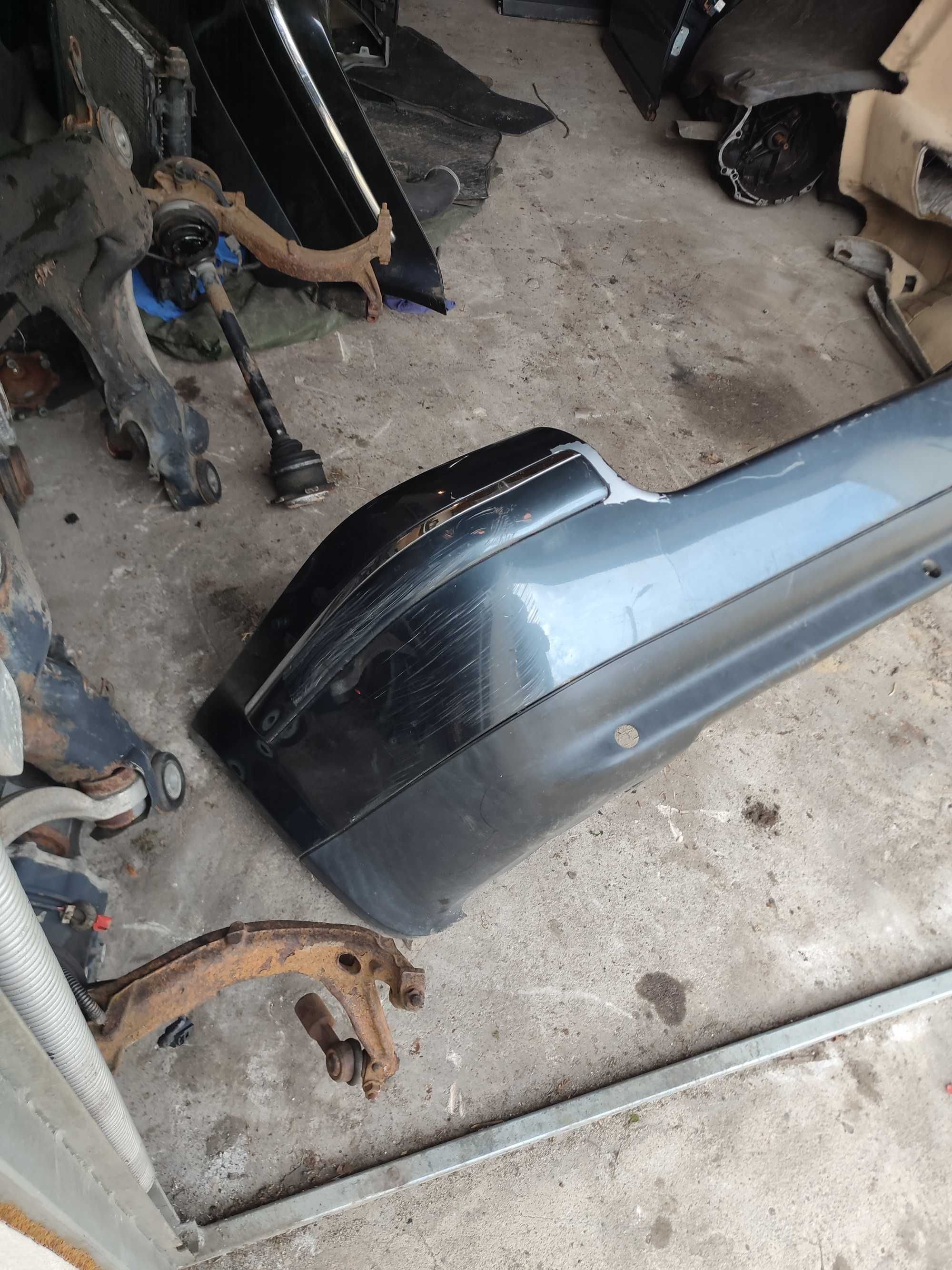 Zderzak Passat B5 FL LC7V