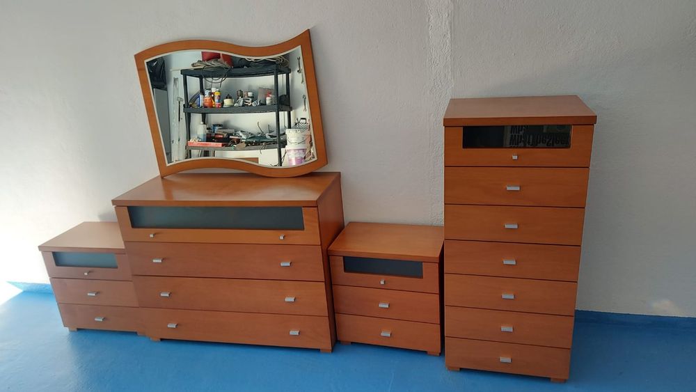 Conjunto móveis de quarto com espelho cerejeira