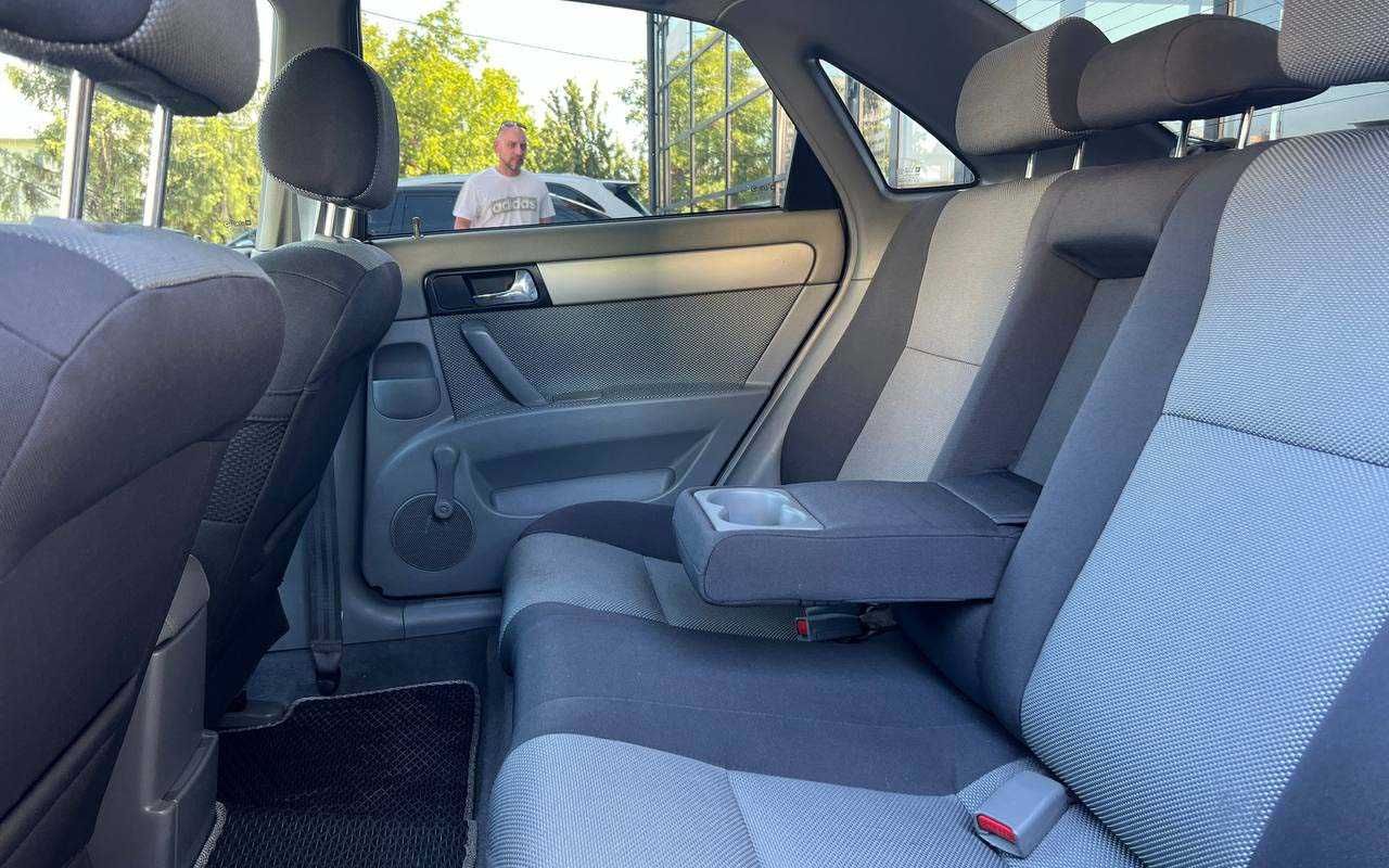 Chevrolet Lacetti 2012