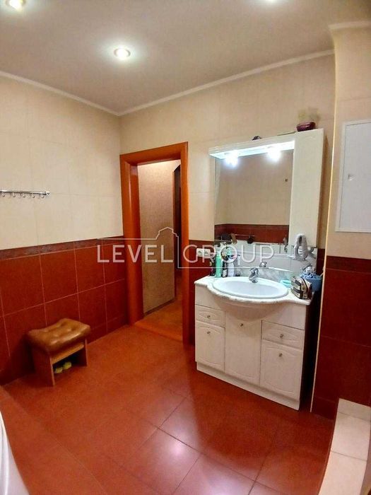 продаж 3-кімн квартири  вул. Анни Ахматової вул., 43 Осокорки