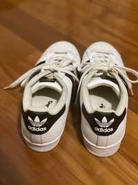 Vendo tennis ADIDAS Unisexo  Tamanho 7,5 = 39