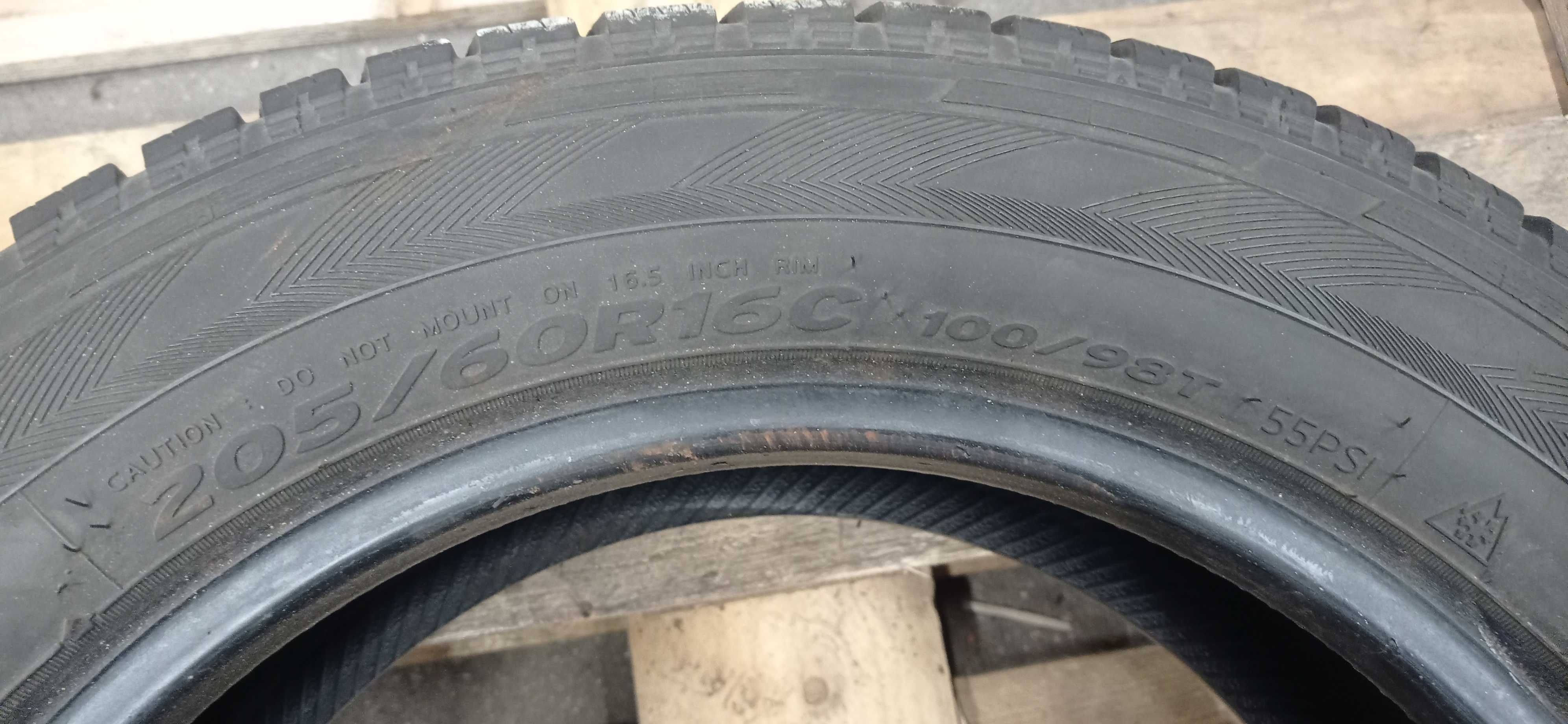 Opona zimowa Hankook 205/60R16C