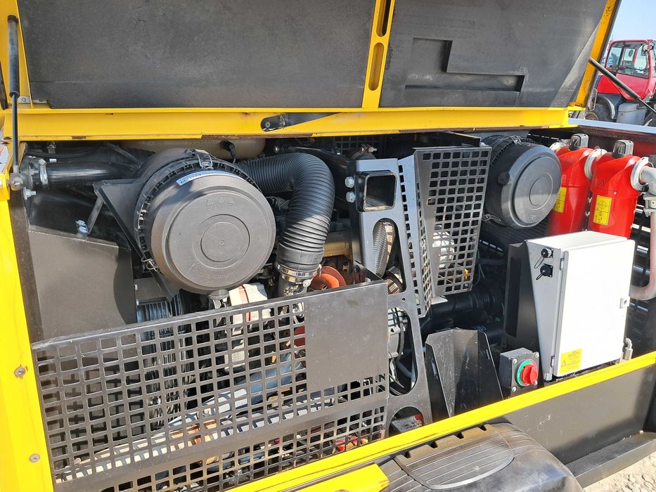 Kompresor Śrubowy KAESER M 114 / 10 Bar / 15r! / M 100 122 Atlas Copco