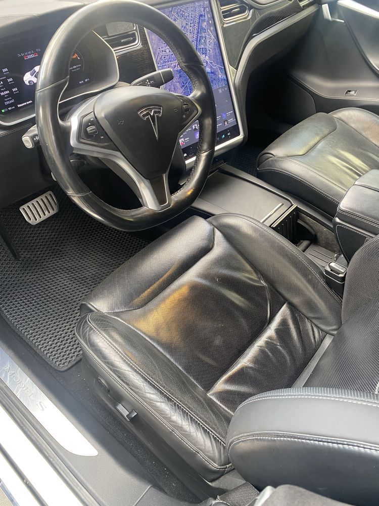 Tesla Model S P100D perfomance