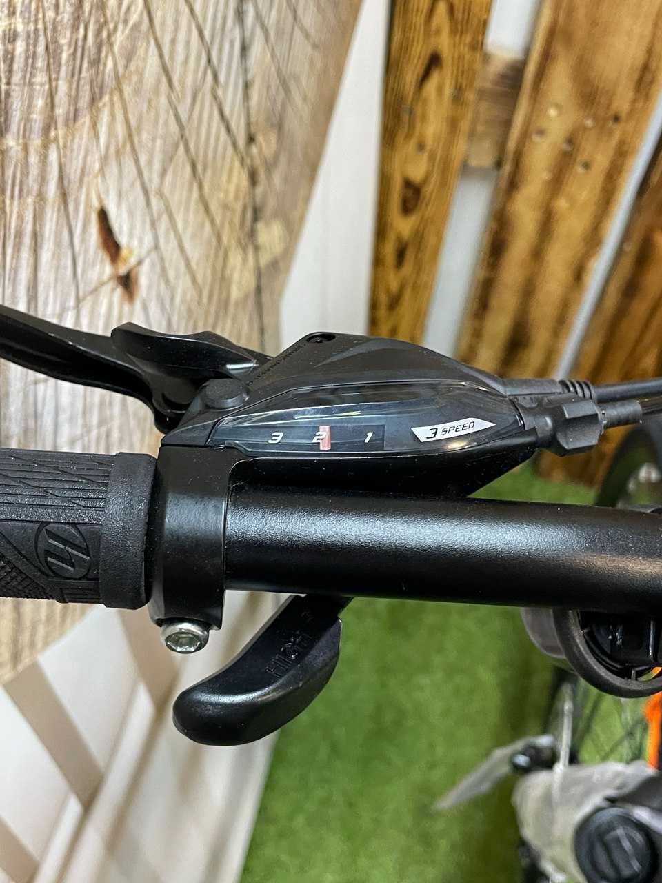Rower STORM CROSS AERO 3.0 rama 19 koła 28 SHIMANO ALTUS