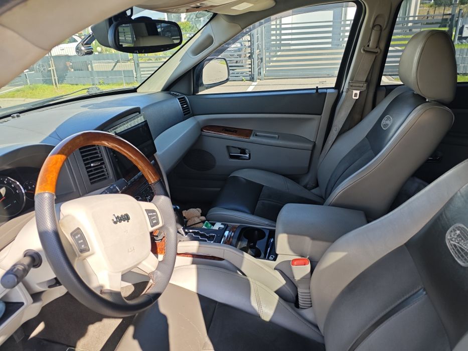 Jeep Grand Cherokee 5.7 Hemi