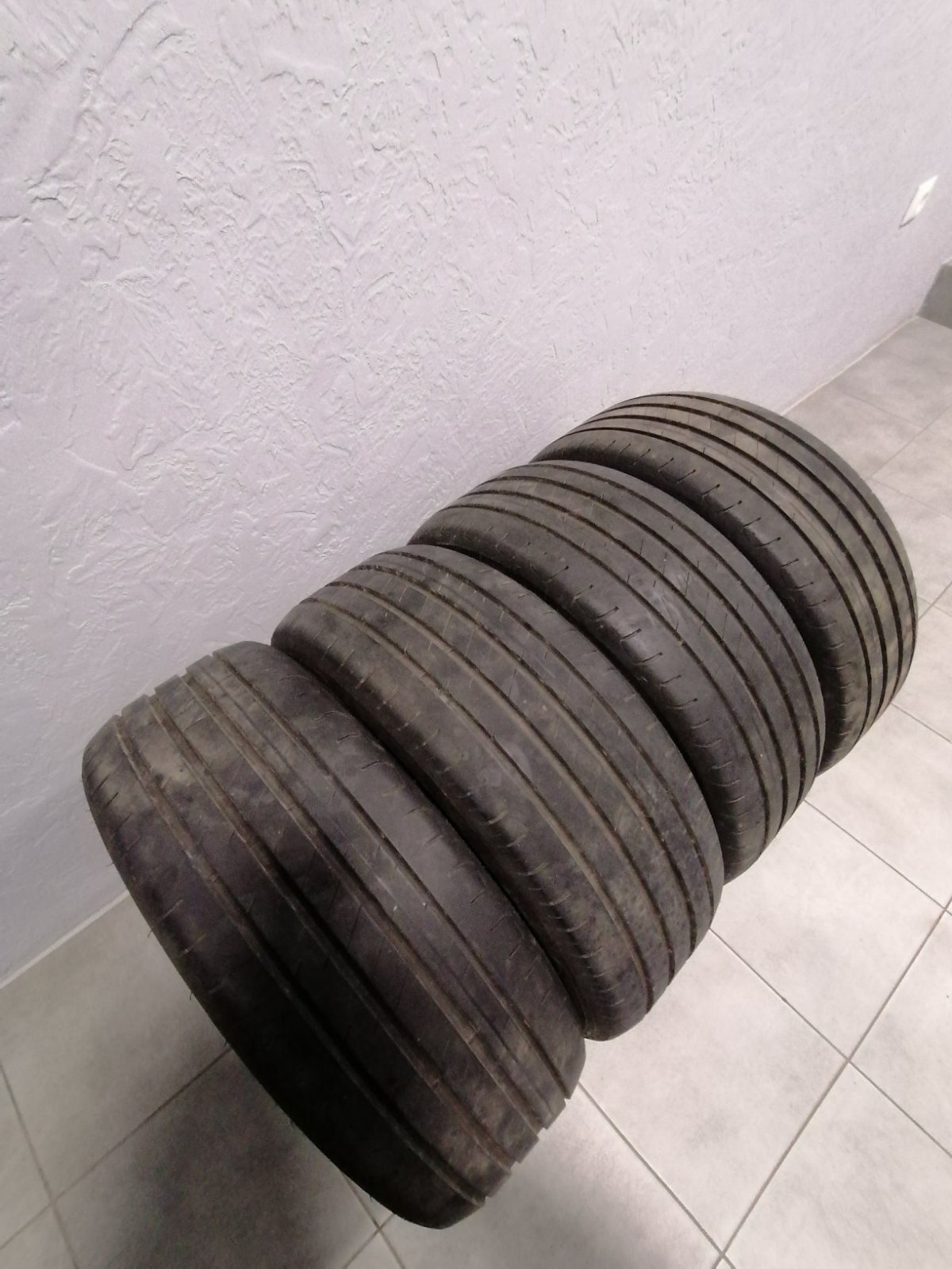 Шини GOODYEAR 205/50 R17