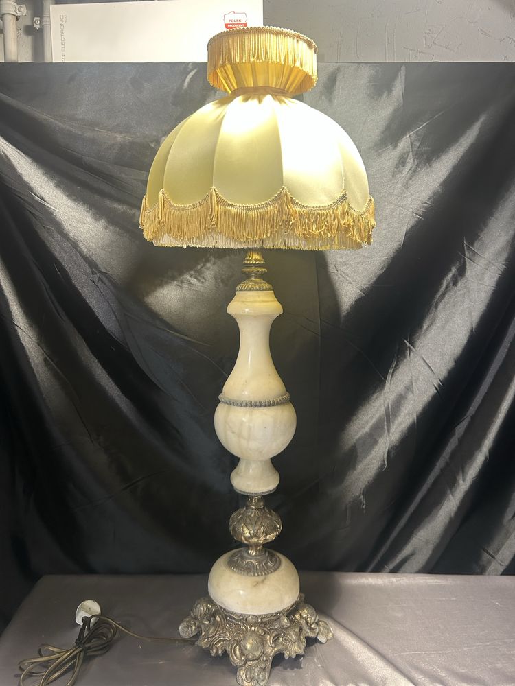 Lampa stołowa z marmuru i mosiądzu – klasyczna – wys. 82 cm z abażurem