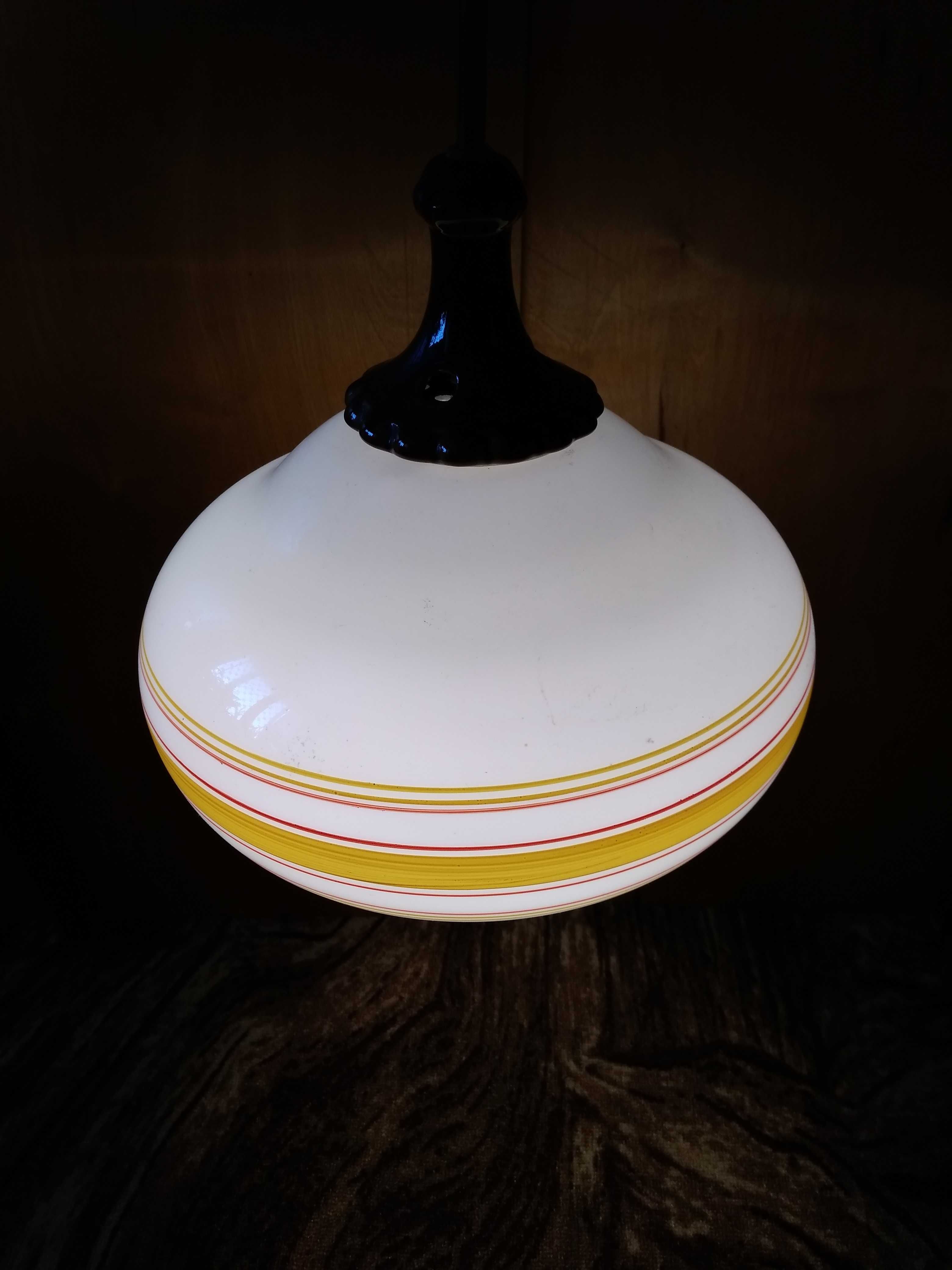 Люстра светильник белая с желтой полосой стеклянный плафон ретро СССР