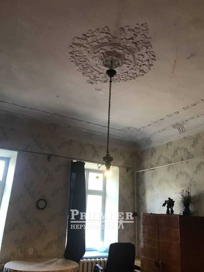 Продам 3 ком квартиру. 100 кв. м Центр.