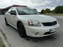 Mitsubishi Galant ekskluzywny