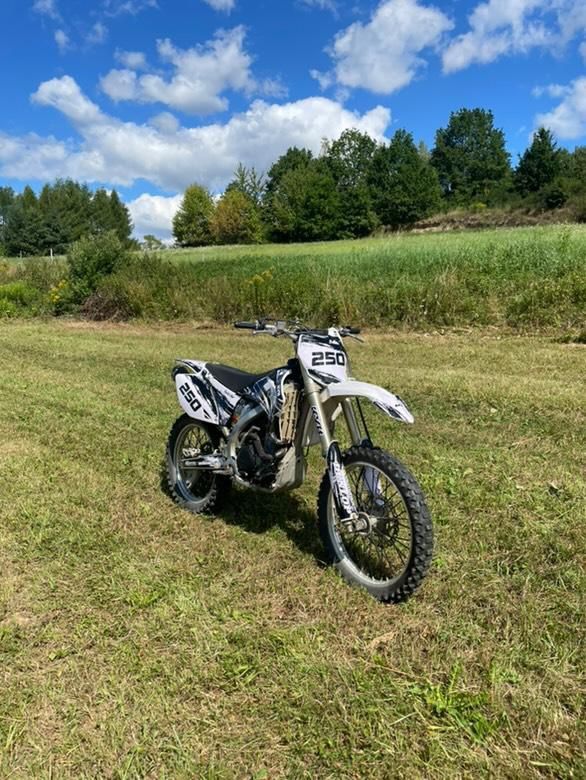Yamaha yzf 250  2008