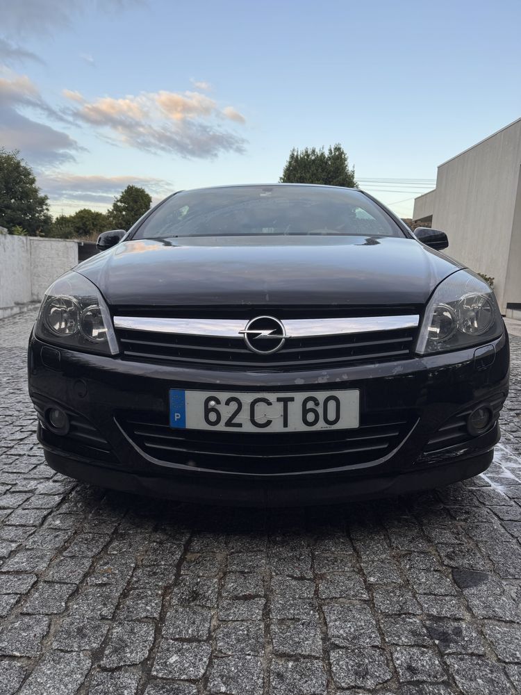 Opel Astra GTC 1.9