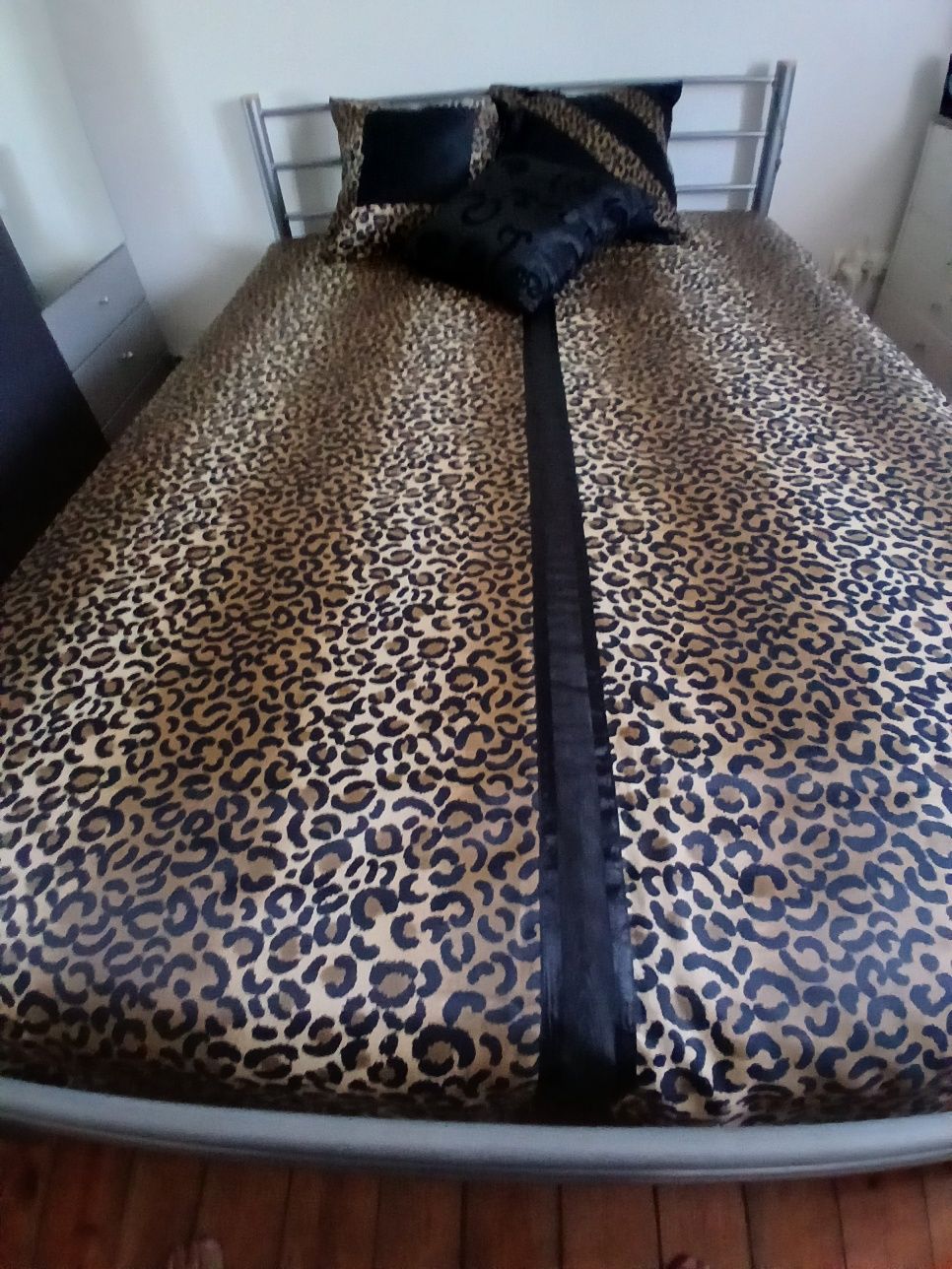 Magnífica colcha para cama grande