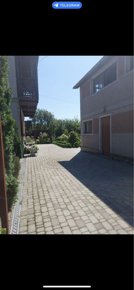 Продам власний будинок, для великоі родини, теплий, затишний,тихий.