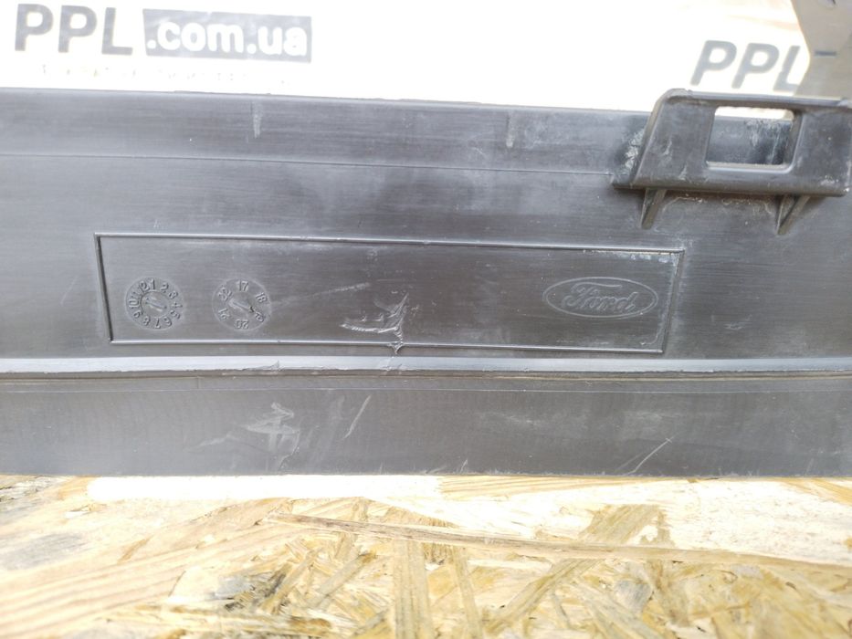 Ford Transit Connect MK2 13- Дефлектор радиатора воздуховод