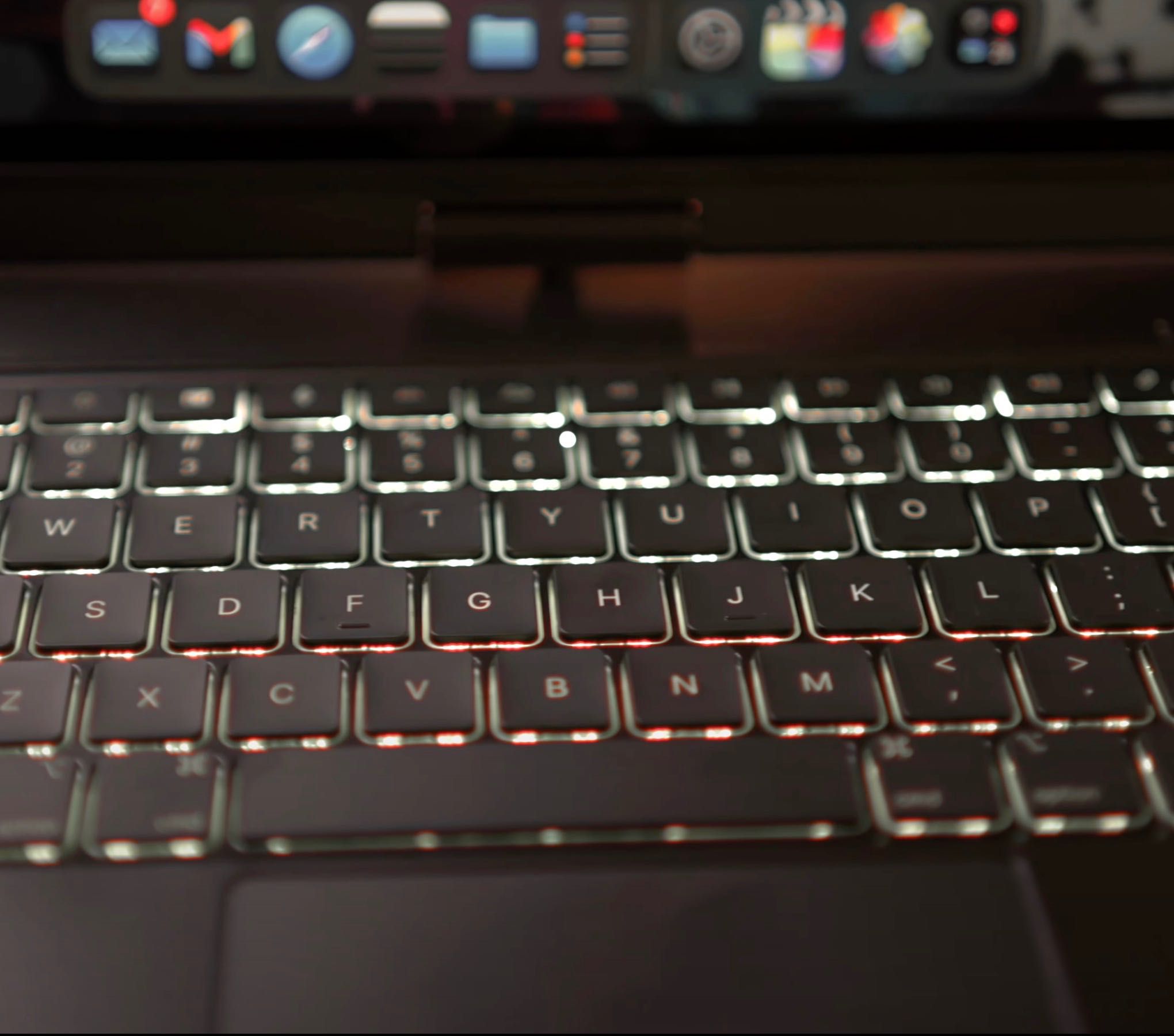 Case com Teclado e Trackpad para iPad Pro M1 11"