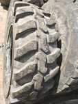 Opona przemysłowa 315/70R22.5 Boka koparka kołowa Atlas Wacker Komatsu
