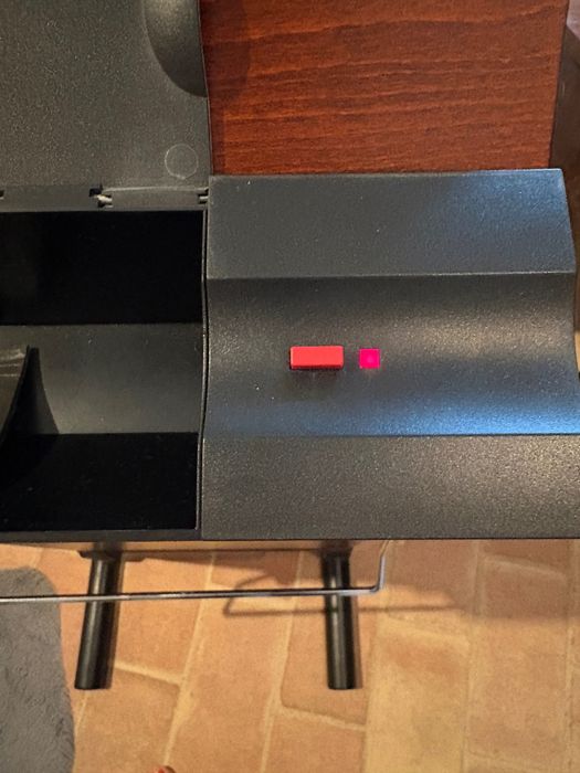 Valet Bentley 737 – prensa para calças elétrica com cabide