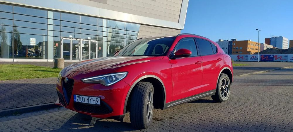 Alfa Romeo Stelvio Alfa Romeo Stelvio q4 280 km
