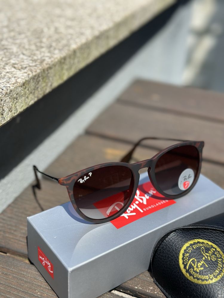 oculos rayban novos ainda em caixa