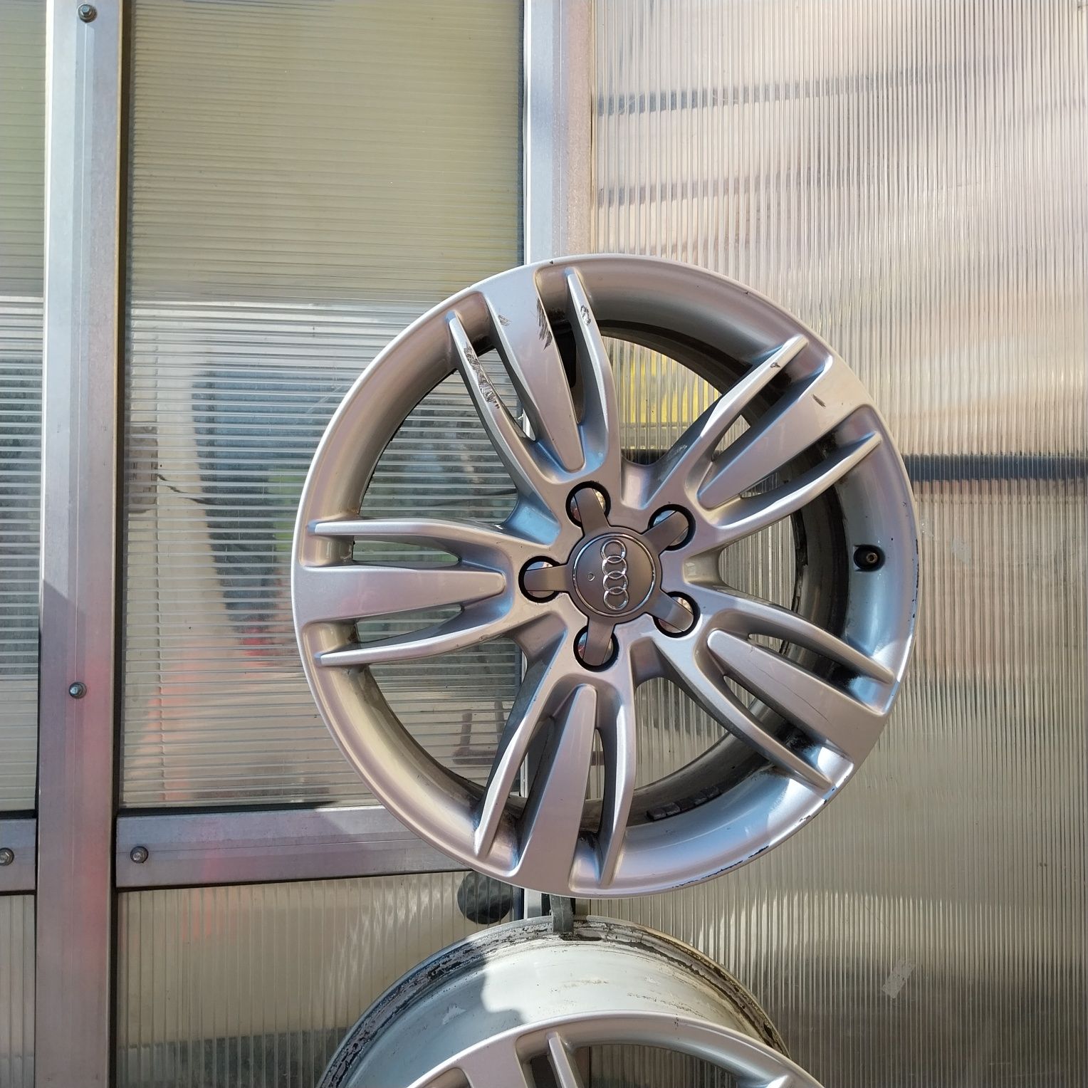 Oryginalne Felgi Aluminiowe Audi R17 5x112 7J ET 43