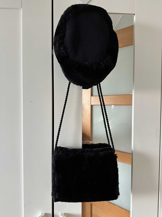 Komplet mufka i toczek ze sztucznego futra. Czarne.