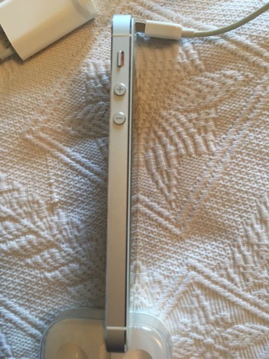 продам Iphone 5S