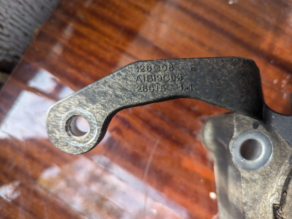 Левая подушка ДВС volvo xc40 32255273