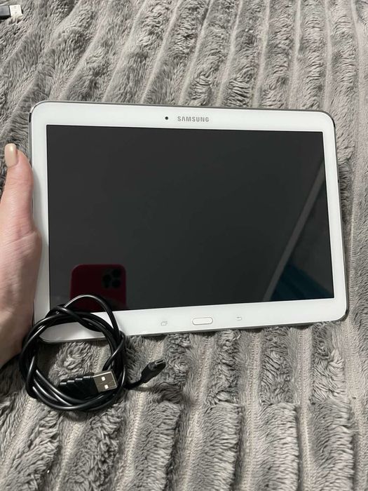 Продам планшет Samsung Galaxy Tab 4 SM-T535
