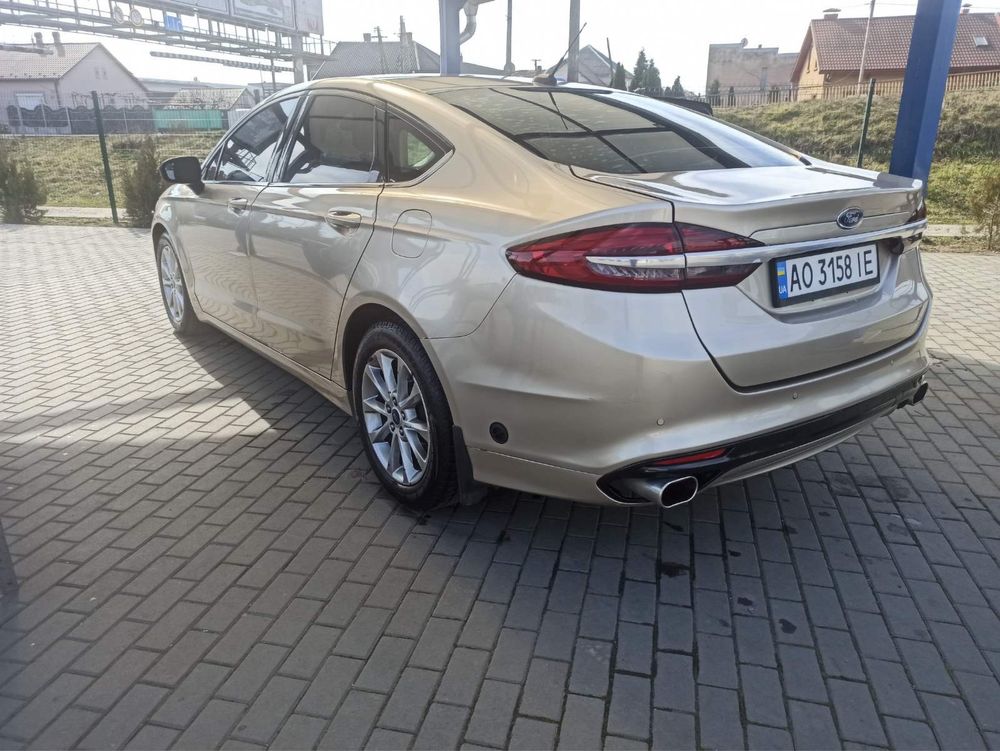 Ford Fusion 2017 газ/бензин