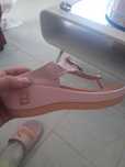 Vendo chinela nova