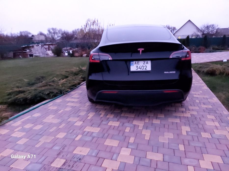 Tesla model y perfomance тесла модел у перфоменс