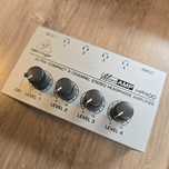 Behringer HA400 wzmacniacz I rozdzielacz słuchawkowy