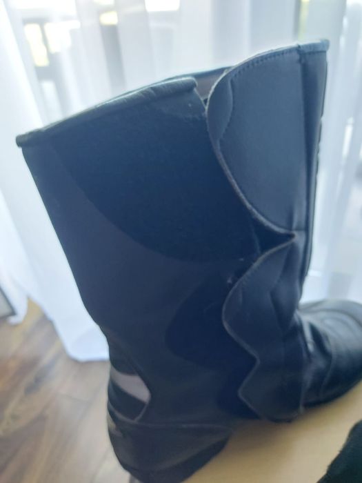 Buty na motor rozmiar 43