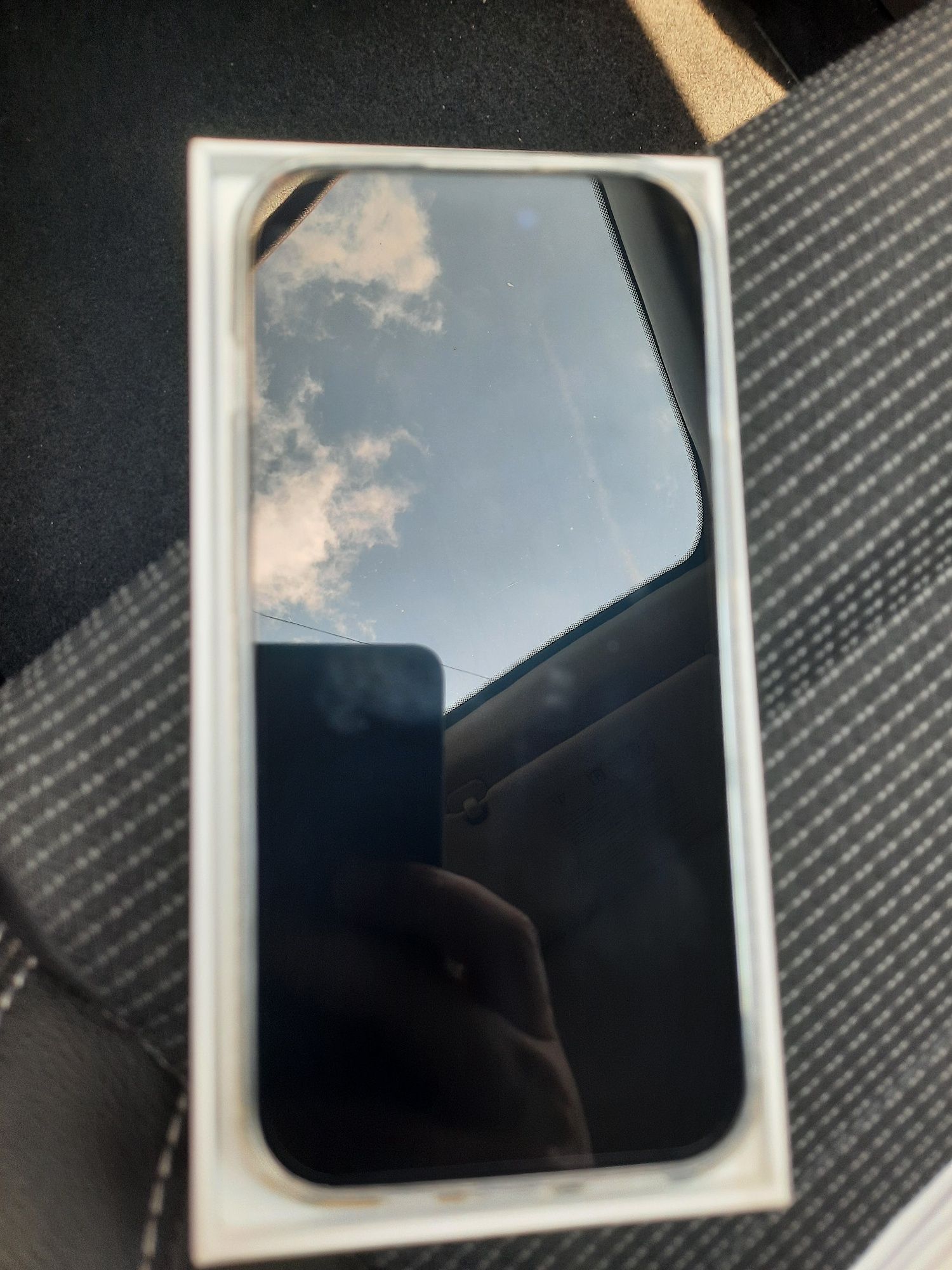 Iphone 15 128 Gb COMPLETAMENTE NOVO NA CAIXA !!! Ofereço PELÍCULA!
