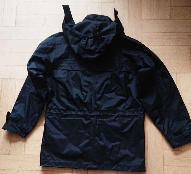 Kurtka przeciwdeszczowa czarna r.146/158