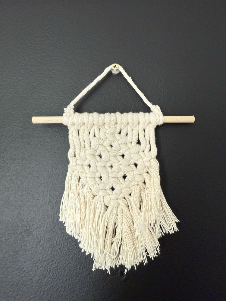 Mini makrama ozdoba na ścianę boho