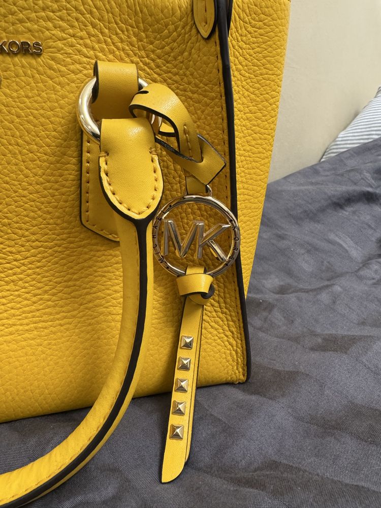 Нова шкіряна сумка Michael Kors
