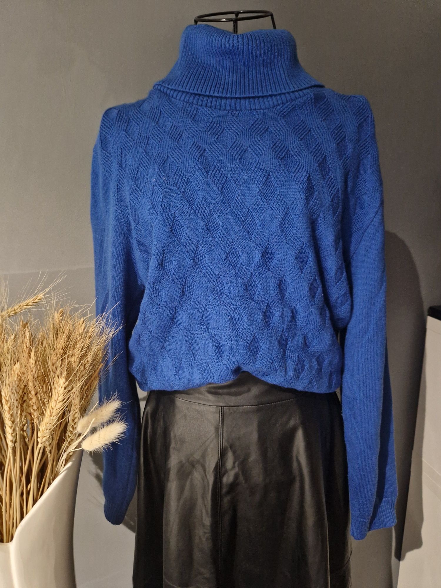 Chabrowy niebieski sweter golf z wełną Virgin wool Vintage