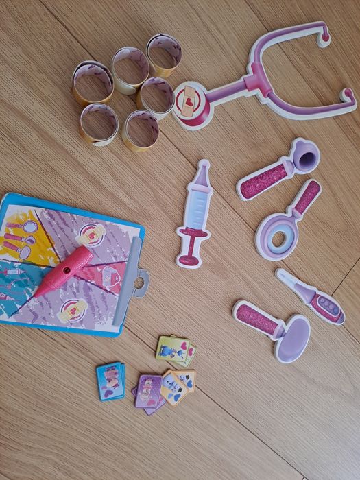 Jogo Doutora Brinquedo + oferta da bata da Doutora