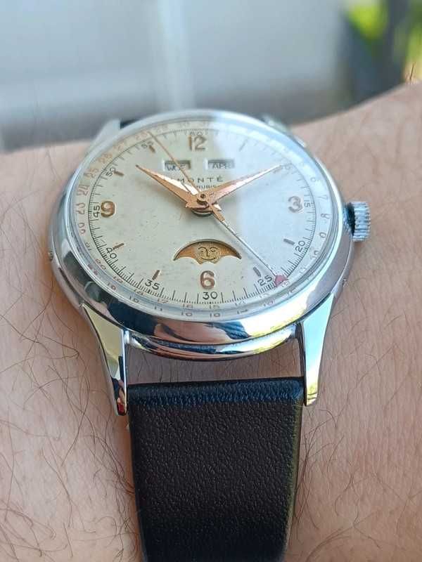 Monte Valjoux 90 Triple Date Moonphase