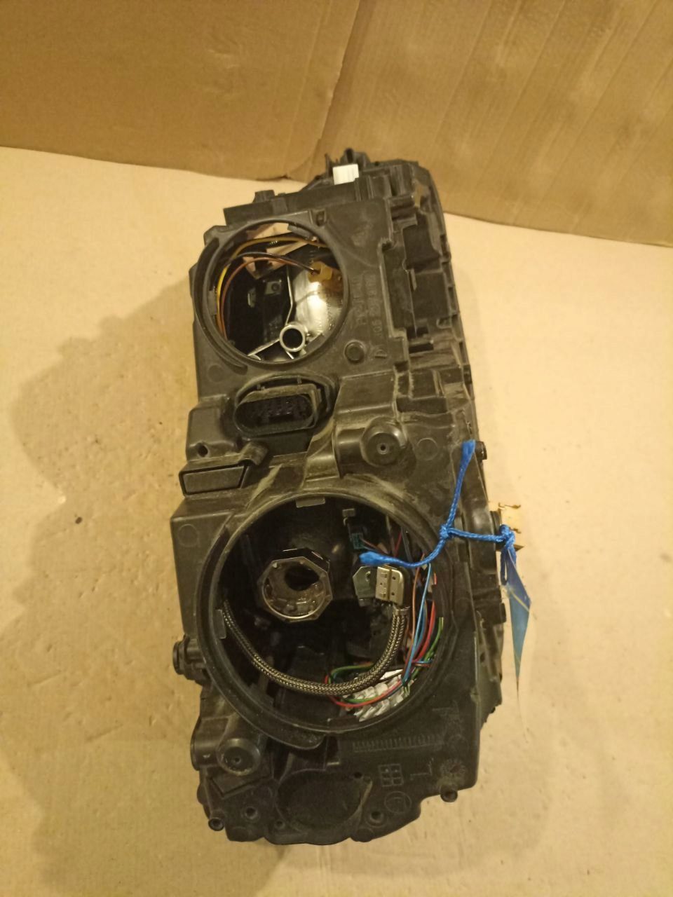 Lampa przednia lewa skoda octavia III xenon europa