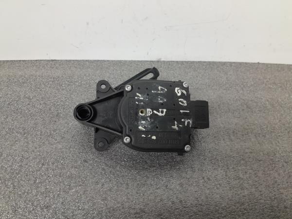 Motor da comporta da sofagem VOLKSWAGEN Golf IV (1J1)