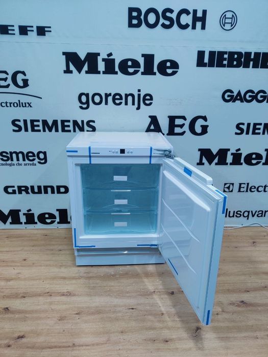 Компактна вбудована морозильна камера LIEBHERR™ SUIG 1514. Germany